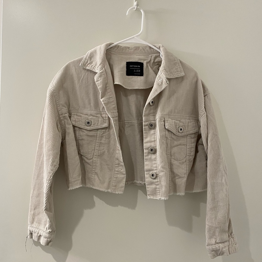 Worn once- corduroy beige crop jacket